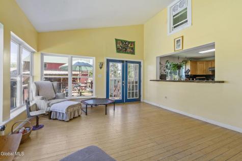 127 Langley Road Amsterdam NY 12010