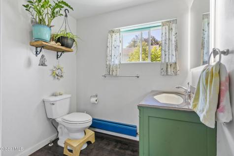 127 Langley Road Amsterdam NY 12010