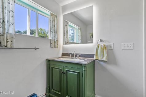 127 Langley Road Amsterdam NY 12010