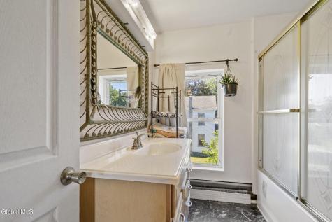 127 Langley Road Amsterdam NY 12010