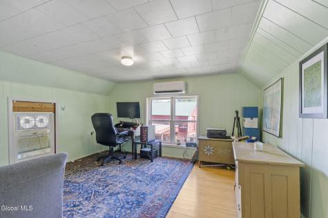 127 Langley Road Amsterdam NY 12010