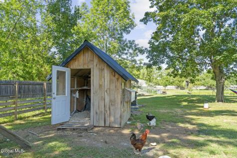 127 Langley Road Amsterdam NY 12010