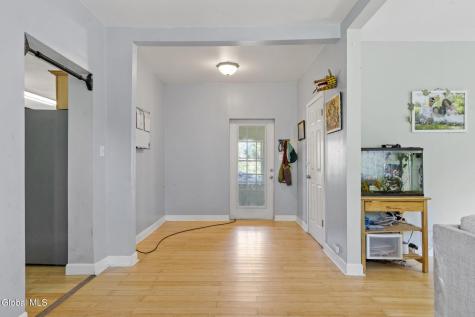 127 Langley Road Amsterdam NY 12010