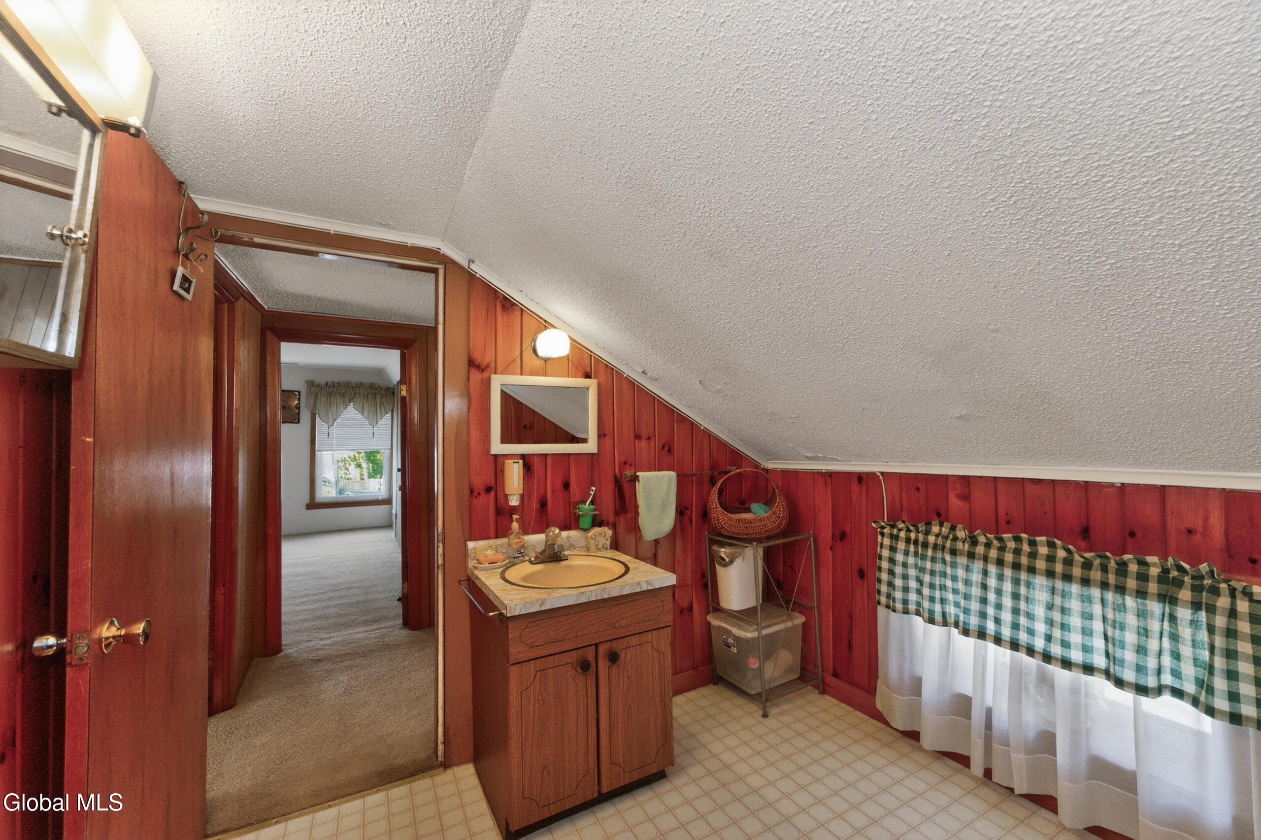 12 Boardman Street Whitehall NY 12887