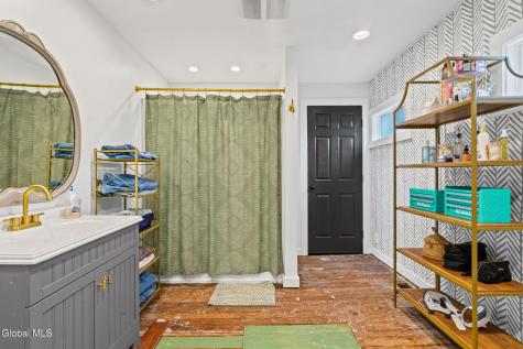 112 Gifford Valley Road Northville NY 12134