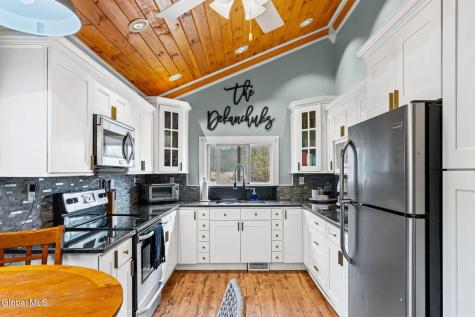 112 Gifford Valley Road Northville NY 12134