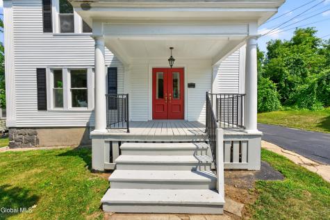 9 5th Avenue Gloversville NY 12078