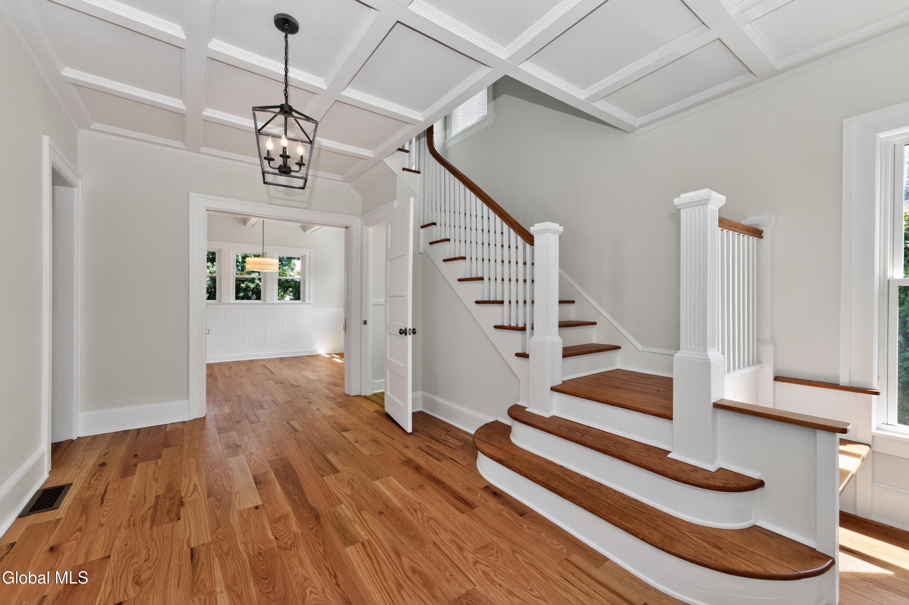 9 5th Avenue Gloversville NY 12078