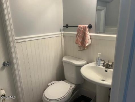 9 5th Avenue Gloversville NY 12078