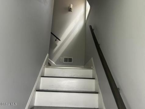 9 5th Avenue Gloversville NY 12078