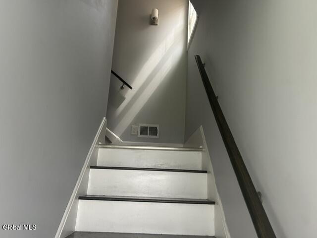 9 5th Avenue Gloversville NY 12078