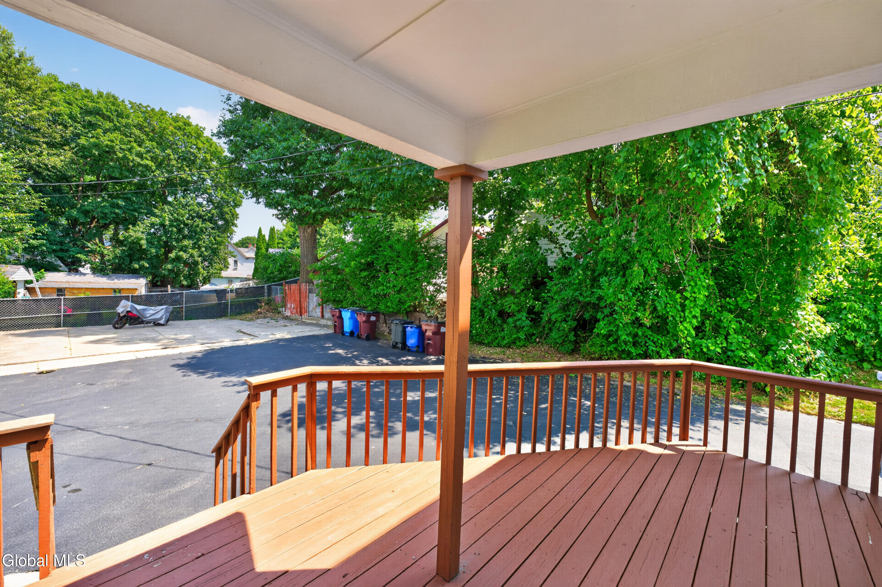 9 5th Avenue Gloversville NY 12078