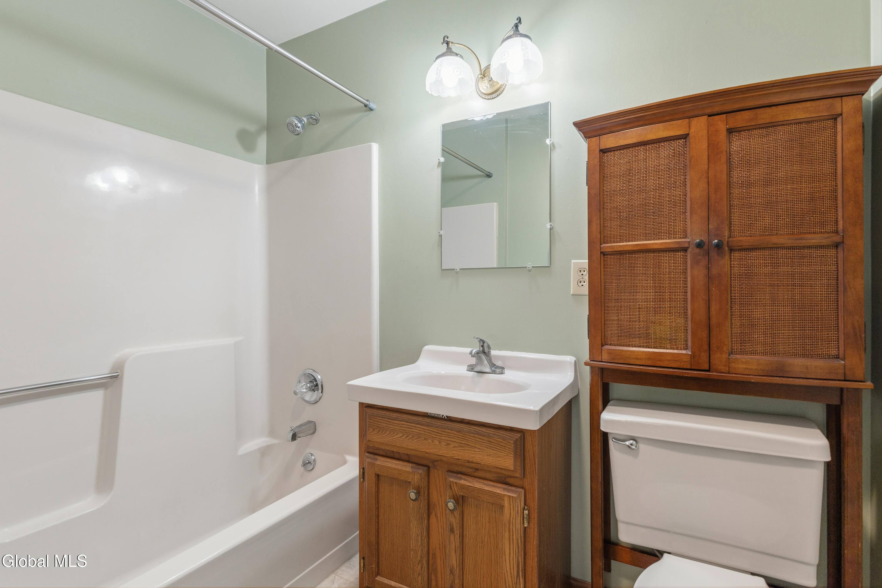 64 Edie Road Saratoga Springs NY 12866
