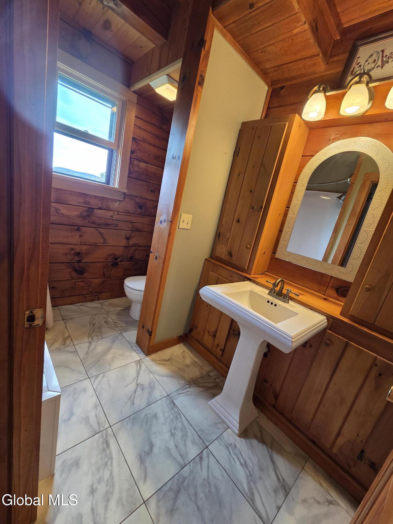 75 Hebron Moors Way Granville NY 12832