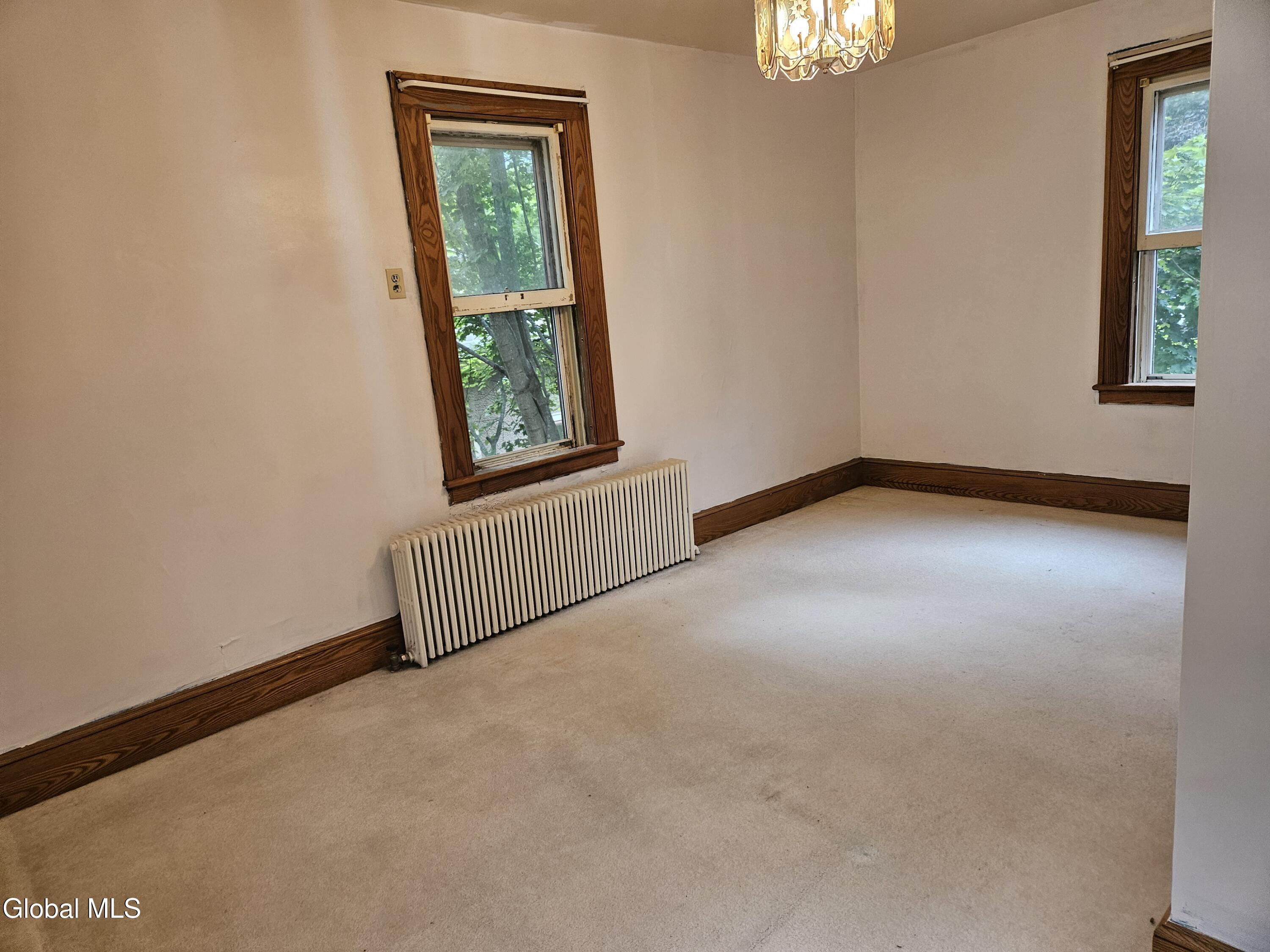 8 Schonowee Avenue Scotia NY 12302