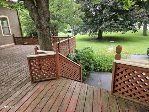 8 Schonowee Avenue Scotia NY 12302
