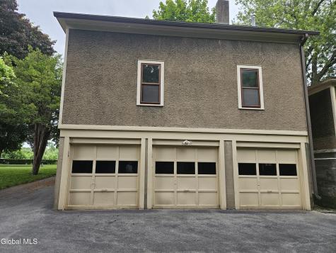 8 Schonowee Avenue Scotia NY 12302