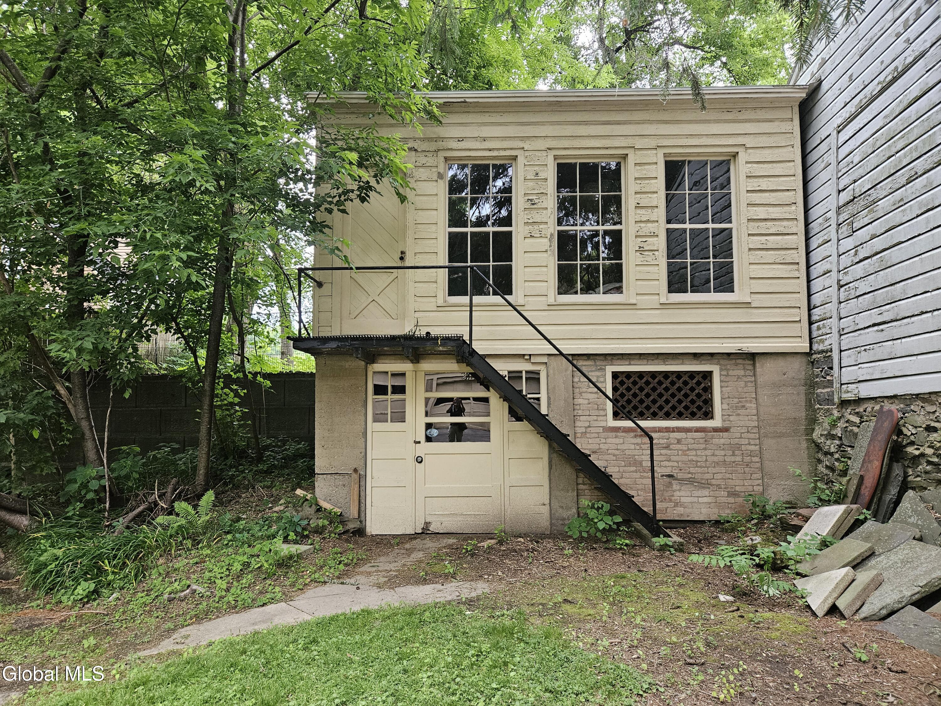 8 Schonowee Avenue Scotia NY 12302
