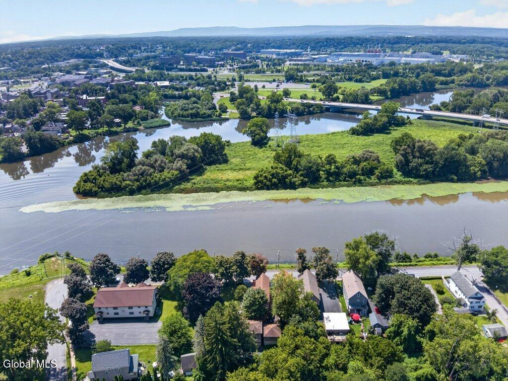 8 Schonowee Avenue Scotia NY 12302