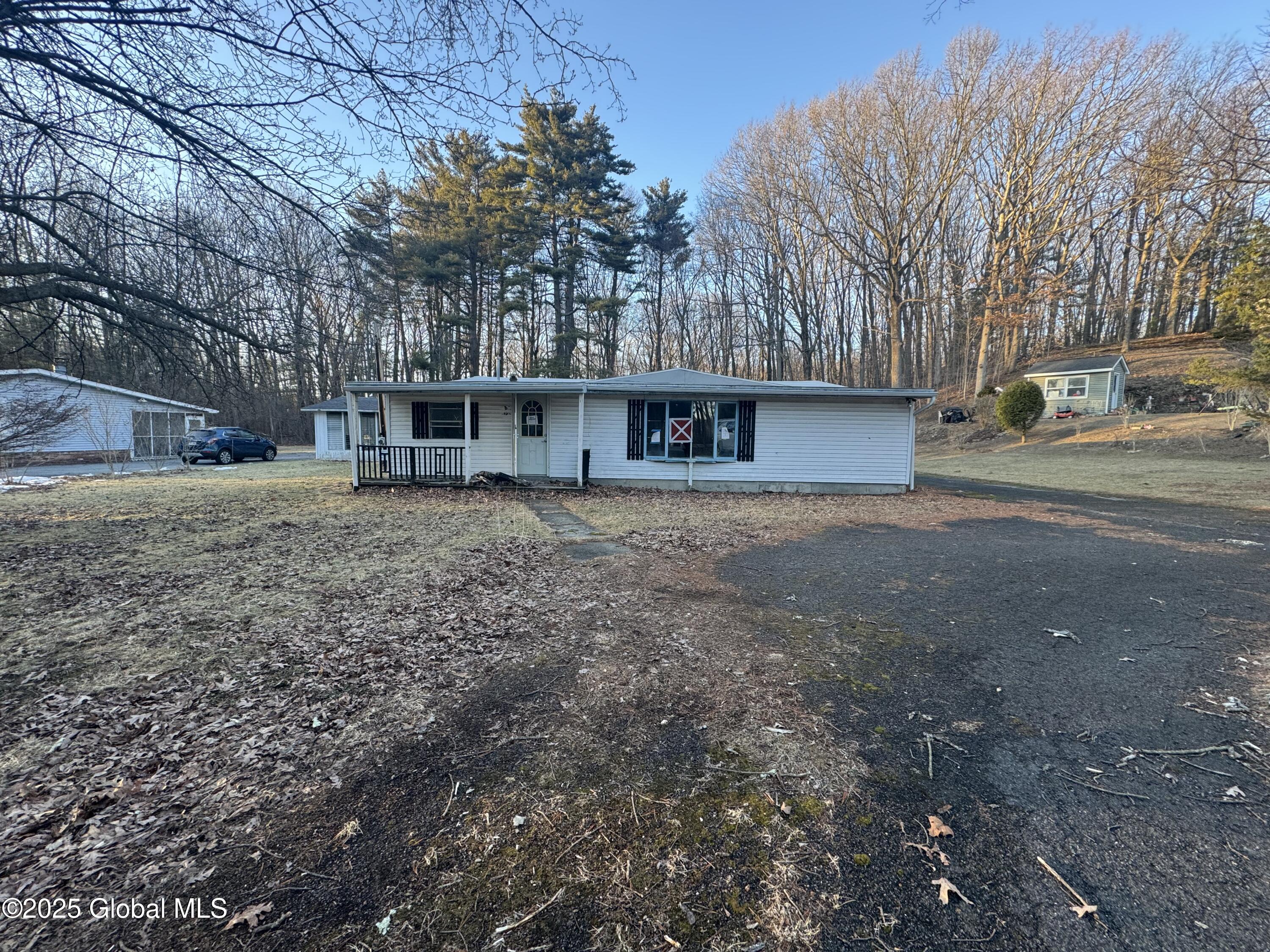 170 Clamsteam Road Halfmoon NY 12065