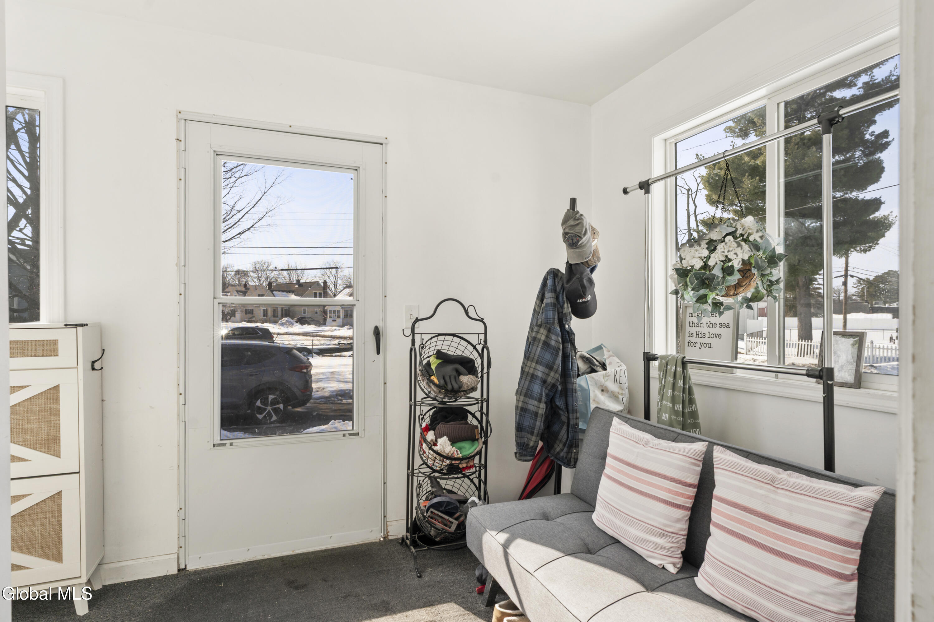 12 Lawndale Avenue Schenectady NY 12306