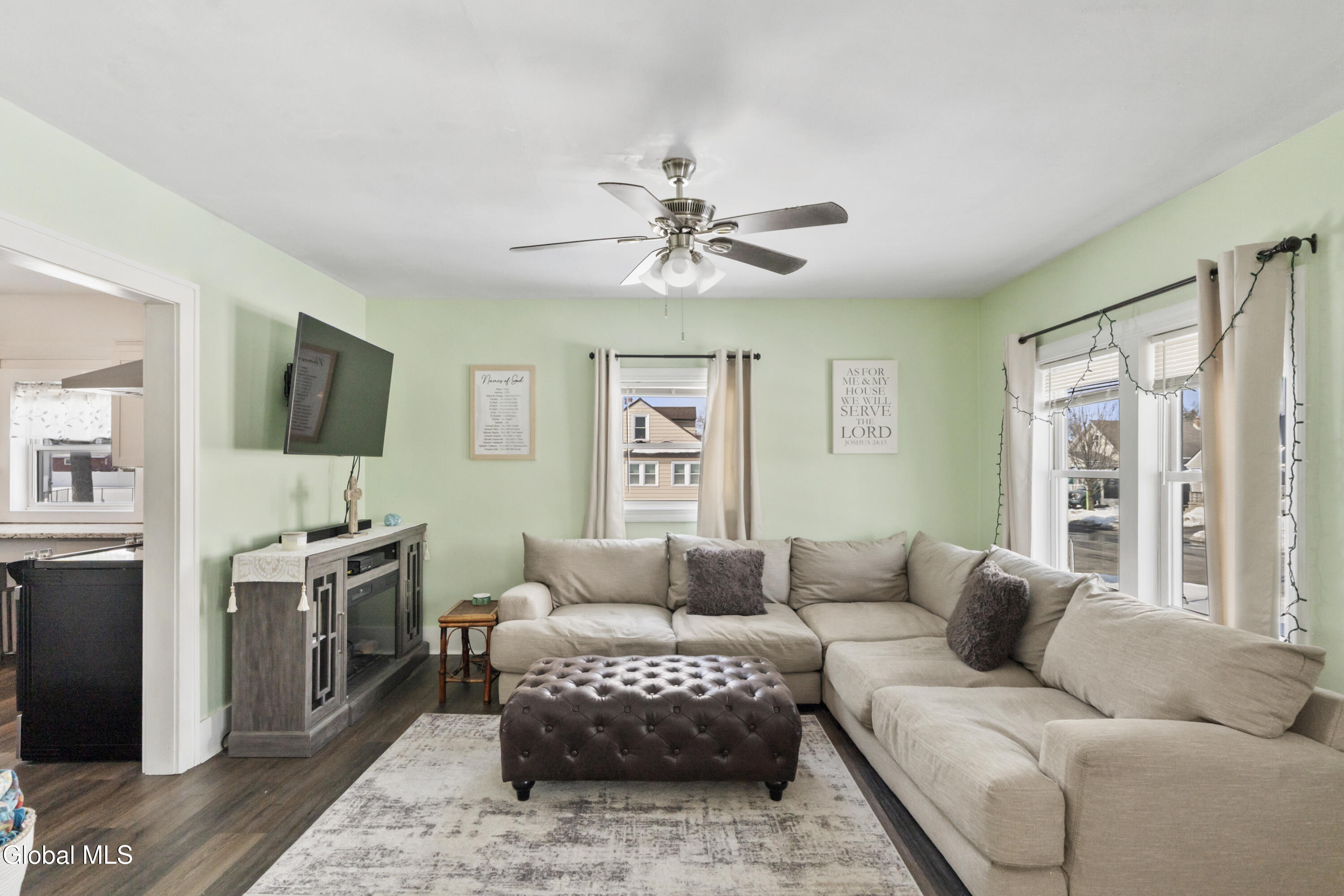 12 Lawndale Avenue Schenectady NY 12306