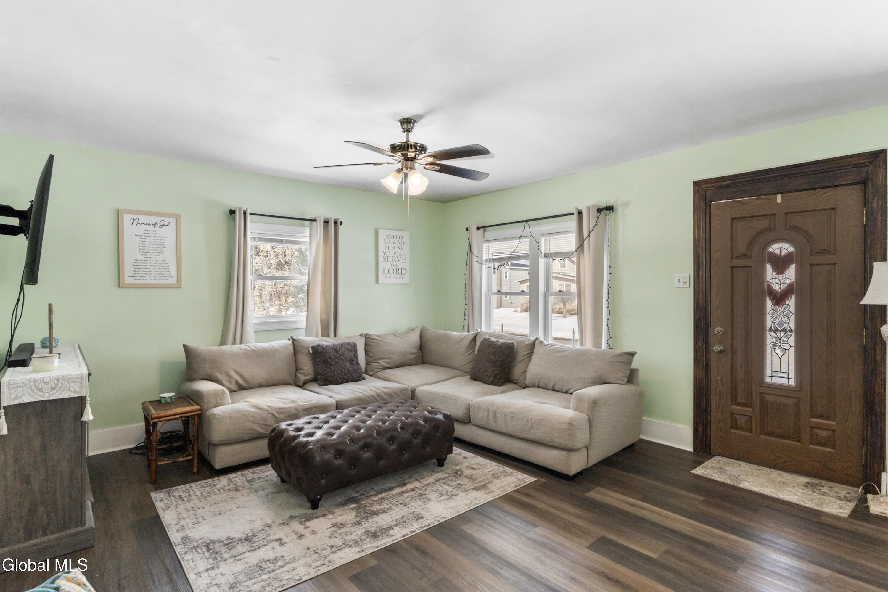 12 Lawndale Avenue Schenectady NY 12306