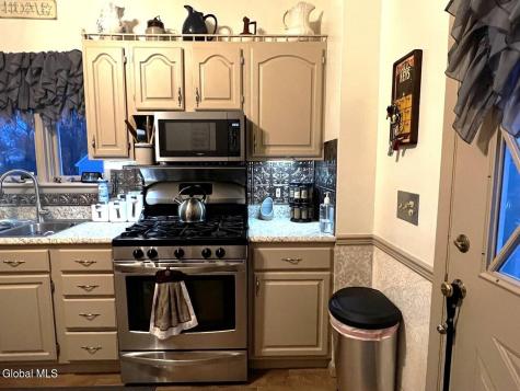 484 Kenwood Avenue Delmar NY 12054