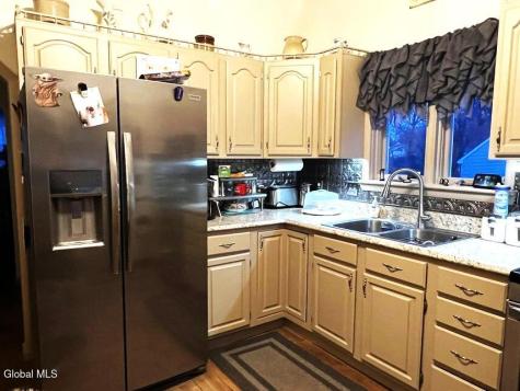 484 Kenwood Avenue Delmar NY 12054