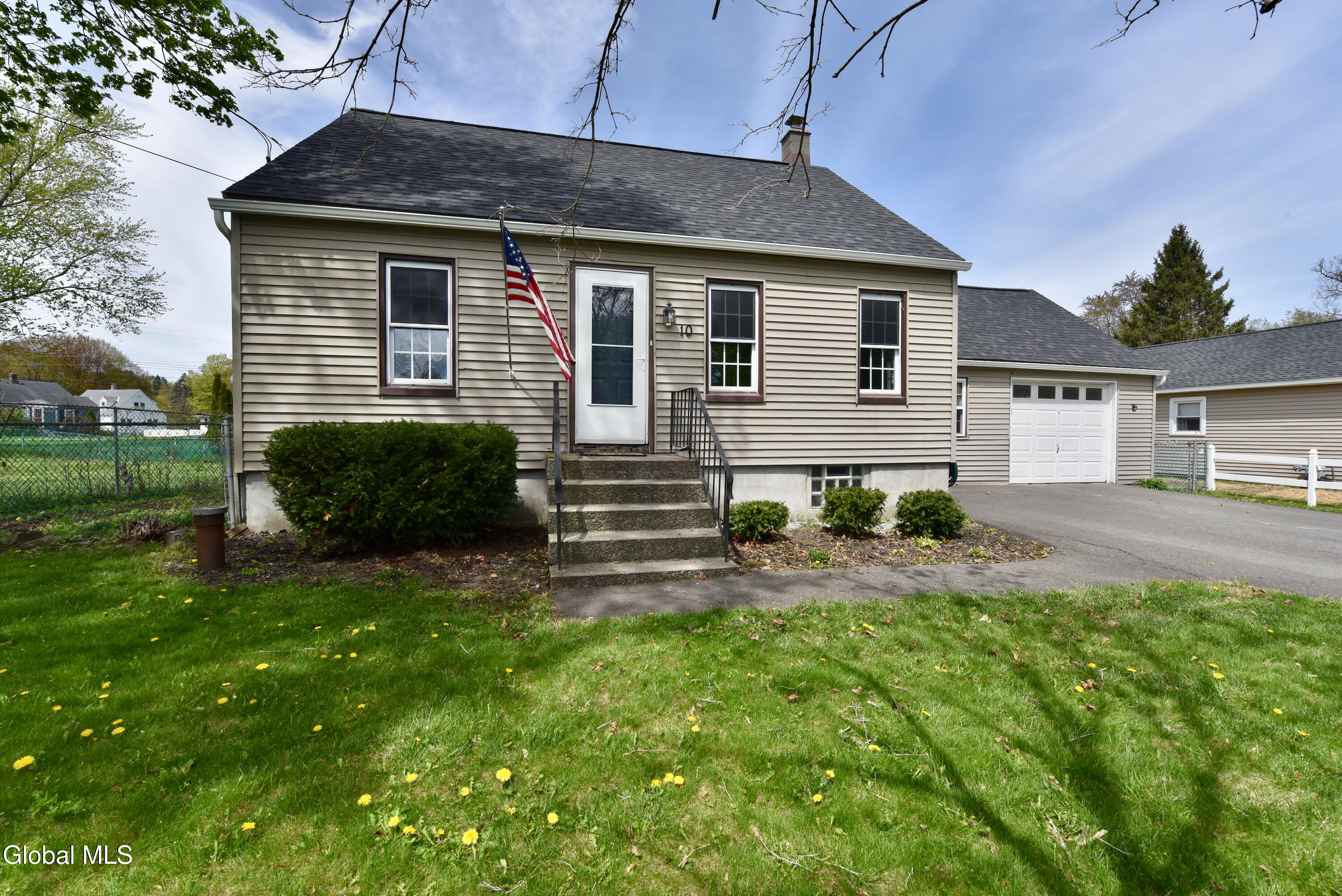 10 Koon Street Wynantskill NY 12198