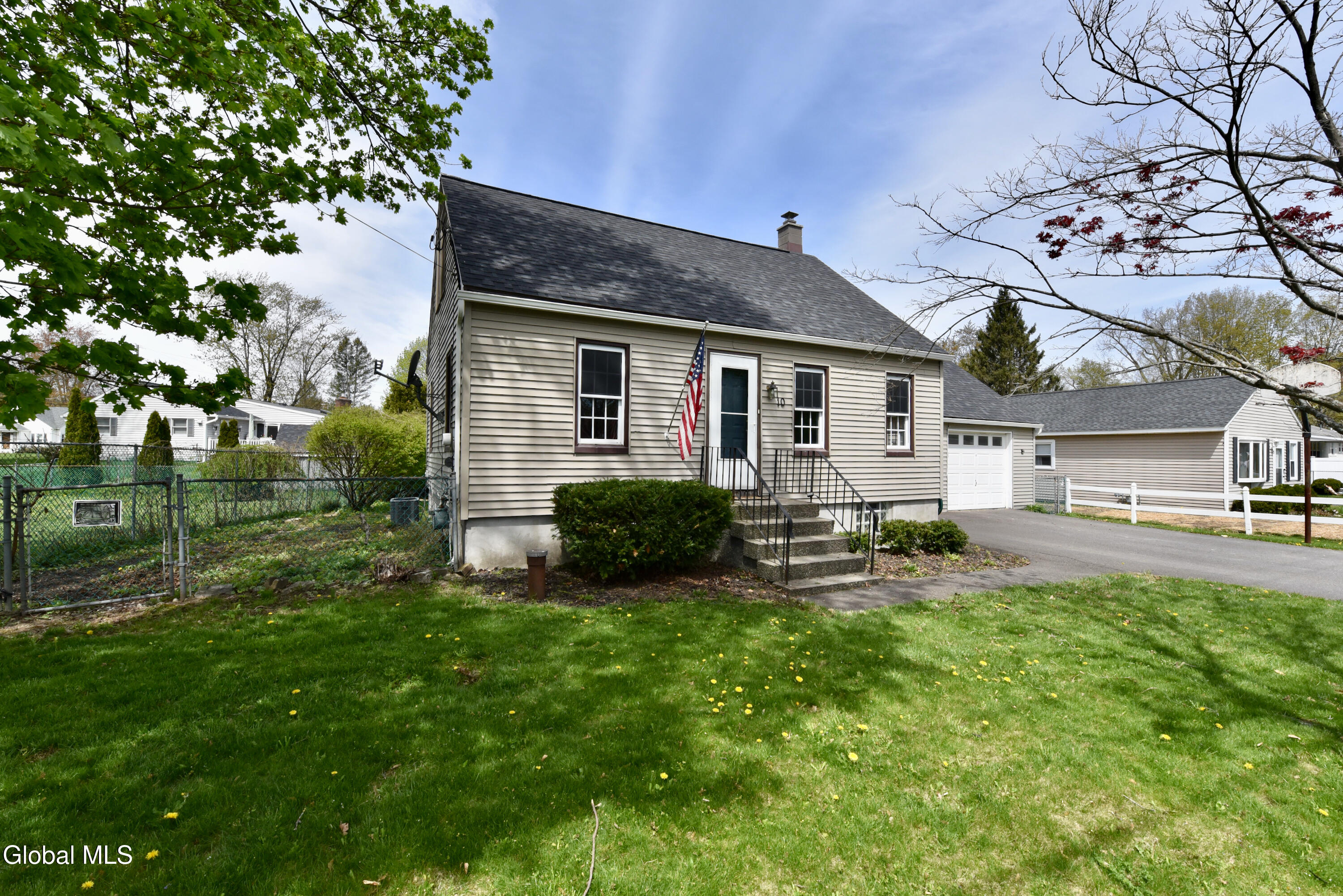 10 Koon Street Wynantskill NY 12198
