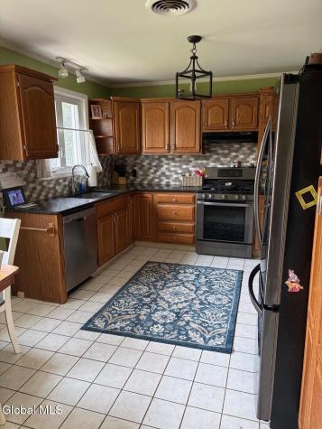 111 Euclid Avenue Troy NY 12180