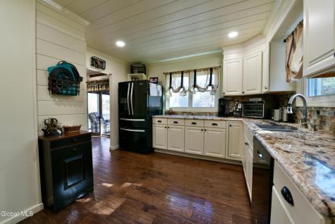 10 Lakeside Estate Corinth NY 12822