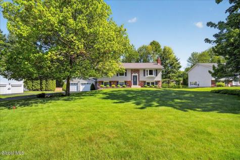12 Cherry Lane Clifton Park NY 12065
