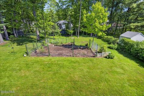 12 Cherry Lane Clifton Park NY 12065
