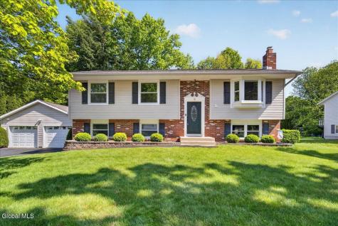 12 Cherry Lane Clifton Park NY 12065