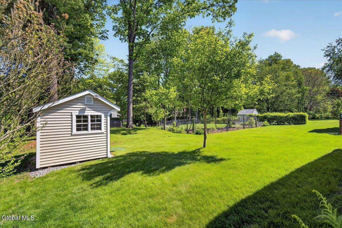 12 Cherry Lane Clifton Park NY 12065