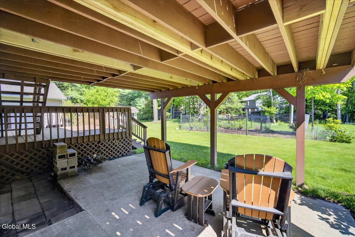 12 Cherry Lane Clifton Park NY 12065
