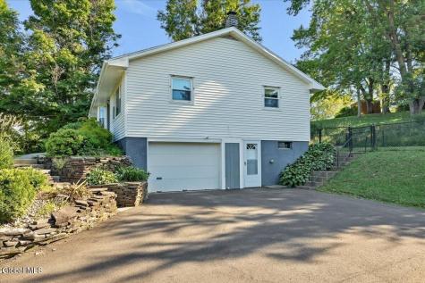 45 Garfield Road Poestenkill NY 12140