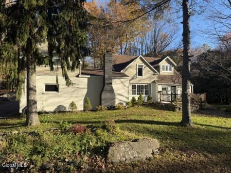 86 E Honey Hollow Road Earlton NY 12058