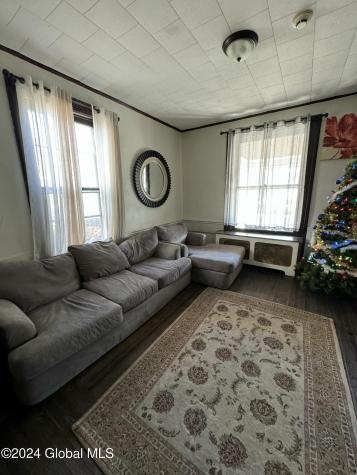 7 Collins Avenue Troy NY 12180