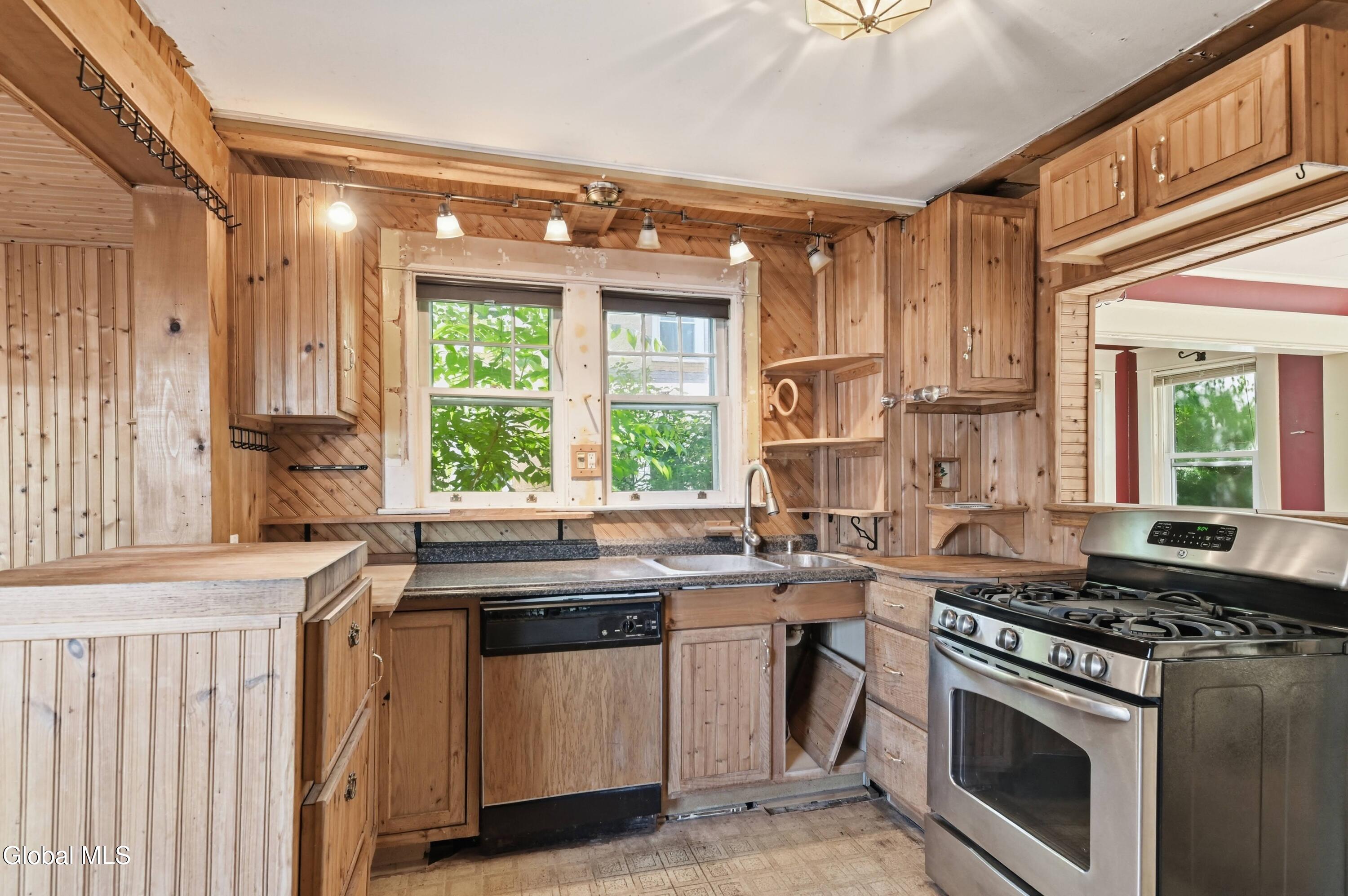 233 N Ballston Avenue Scotia NY 12302