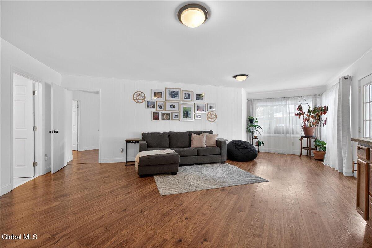 108 Governor Drive Glenville NY 12302