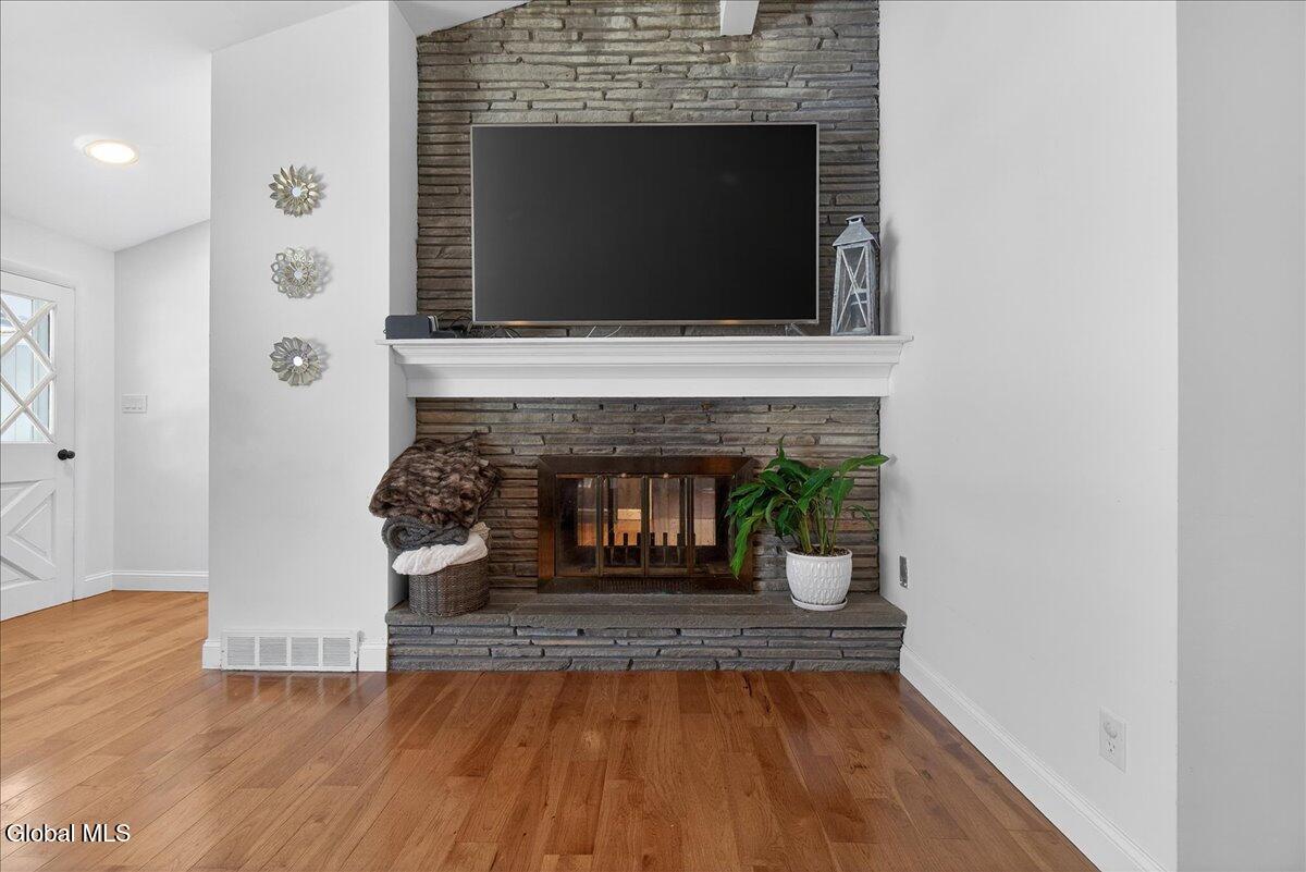 108 Governor Drive Glenville NY 12302