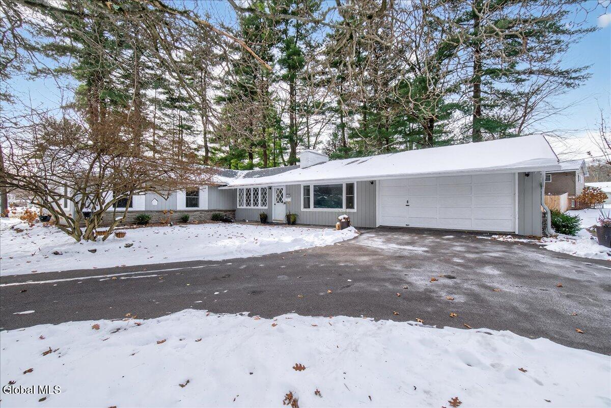 108 Governor Drive Glenville NY 12302