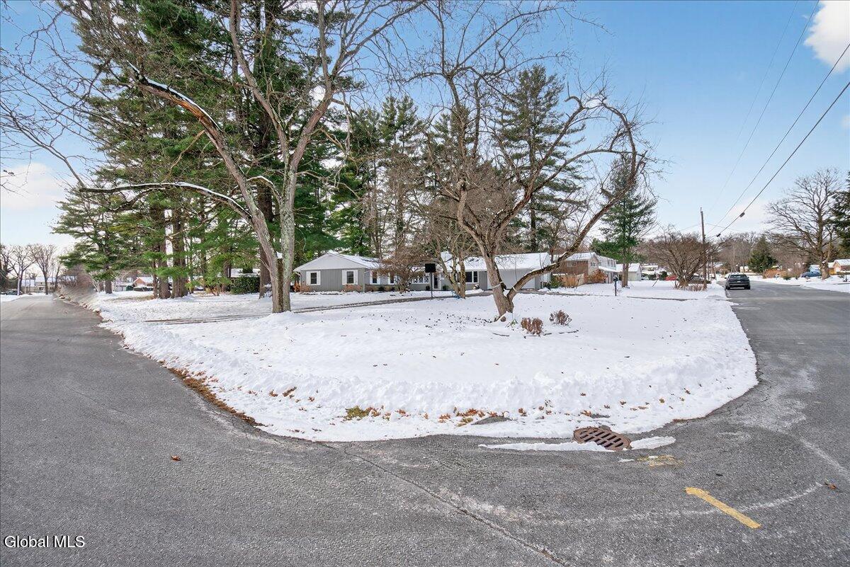 108 Governor Drive Glenville NY 12302