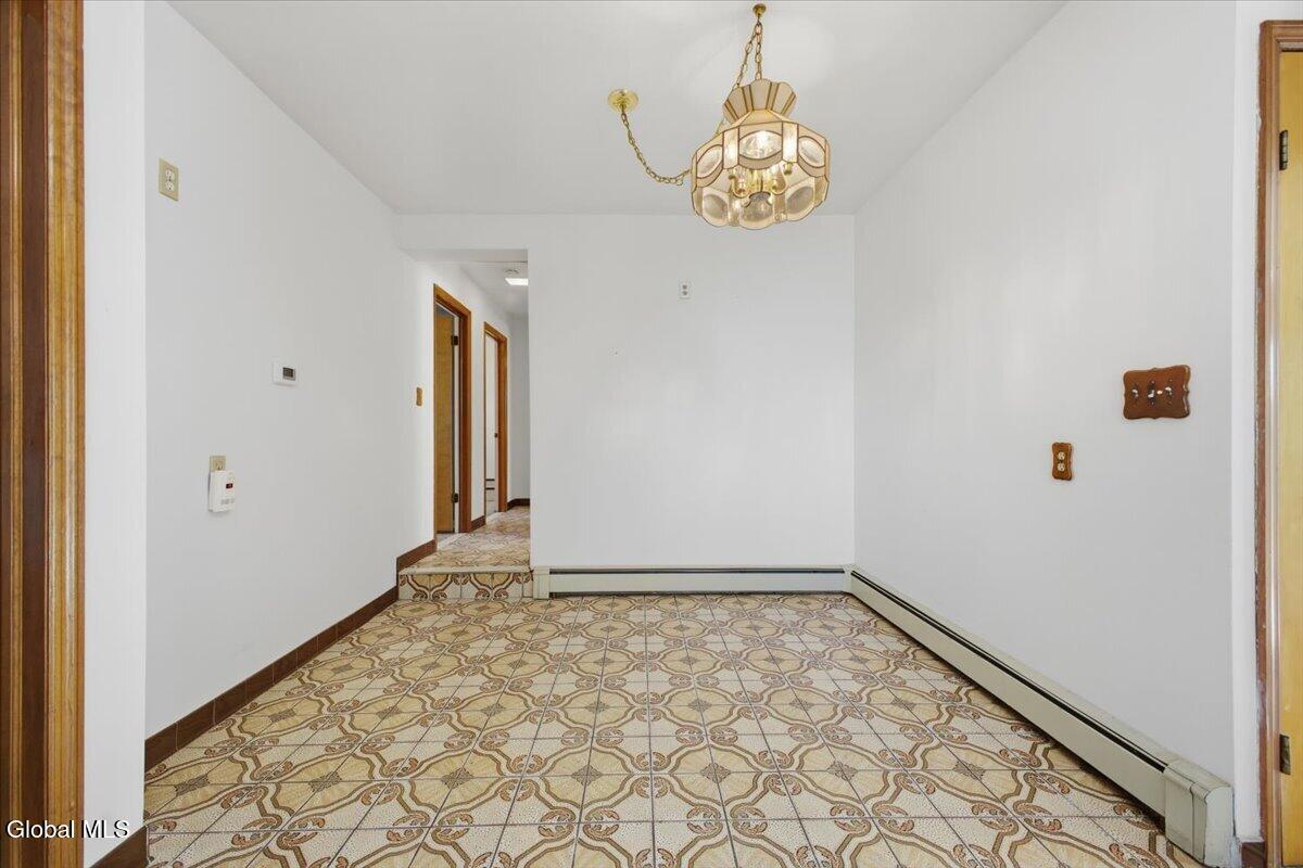 2734 Clyde Avenue Rotterdam NY 12306
