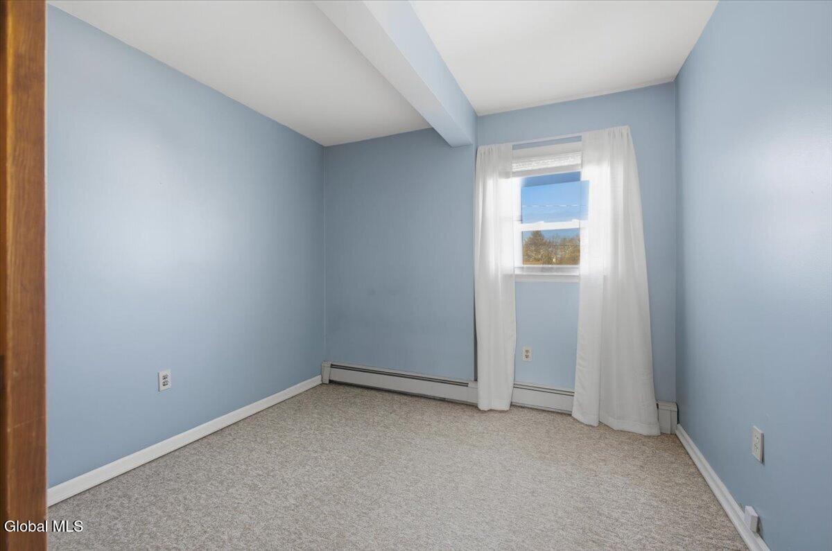 2734 Clyde Avenue Rotterdam NY 12306