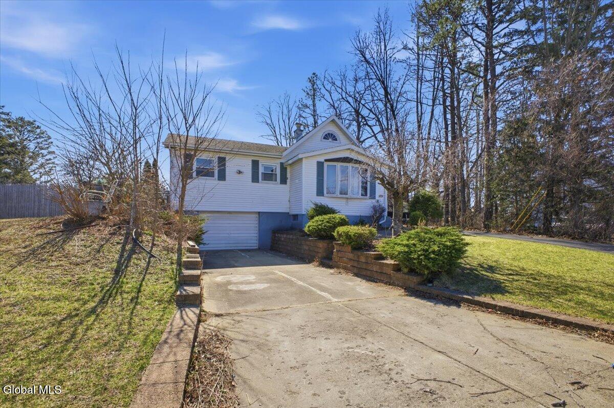 2734 Clyde Avenue Rotterdam NY 12306