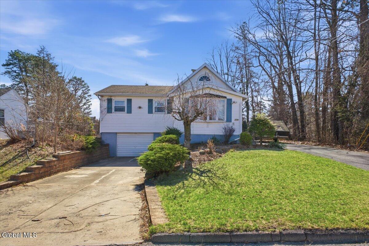 2734 Clyde Avenue Rotterdam NY 12306